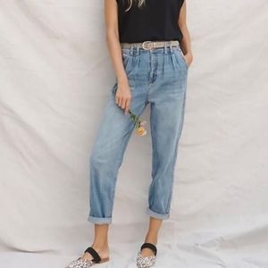Anthropologie Pilcro High Rise pleated trousers jeans 29